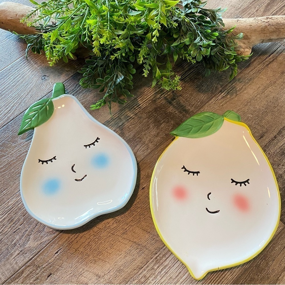 PEAR & LEMON Ceramic Pair of Small Wall Art Hanging